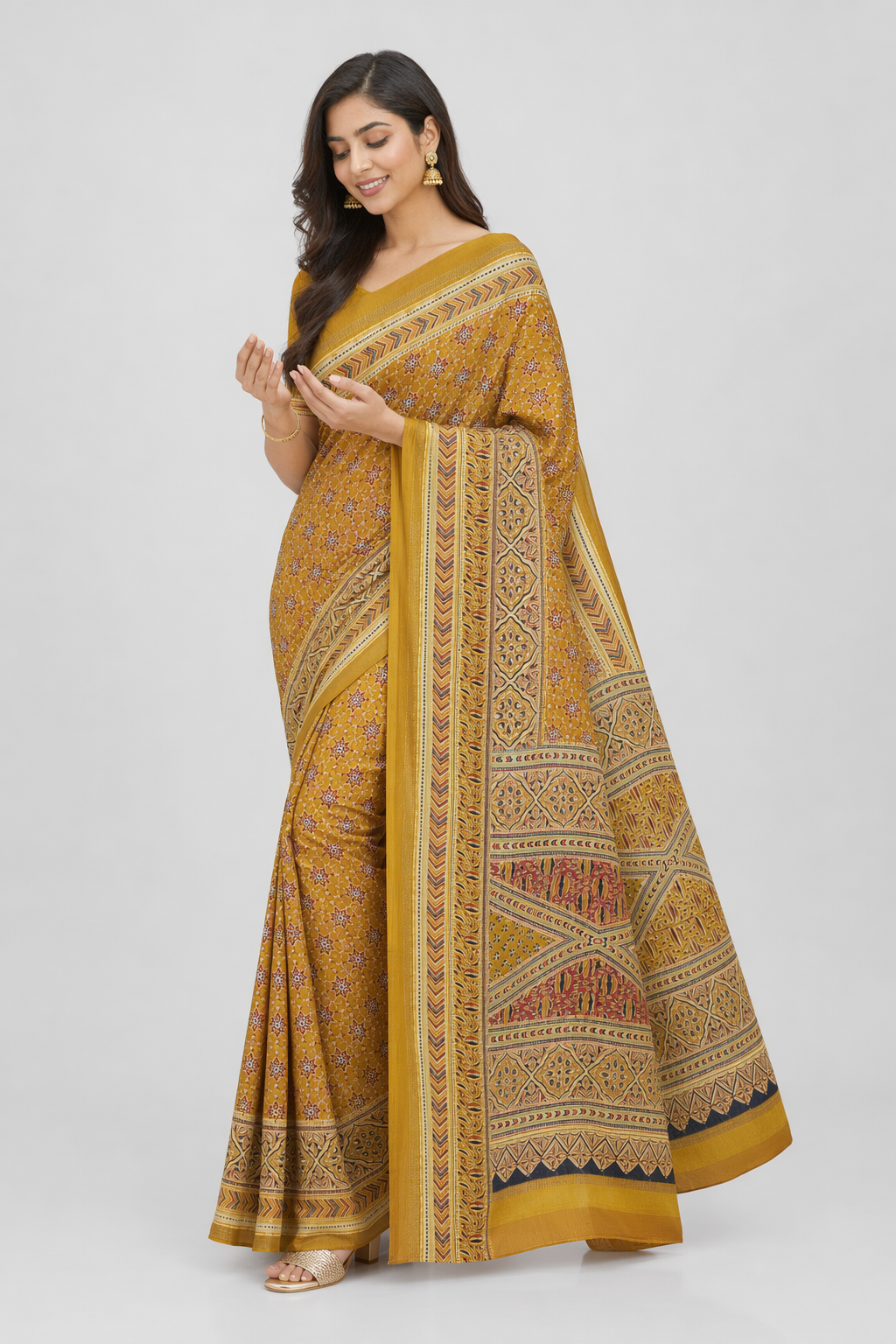 SAREE